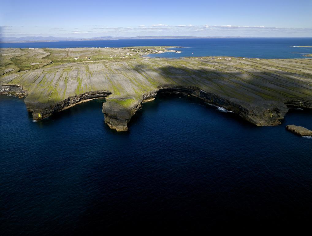 Aran Islands Hotel Kilronan  Exterior foto